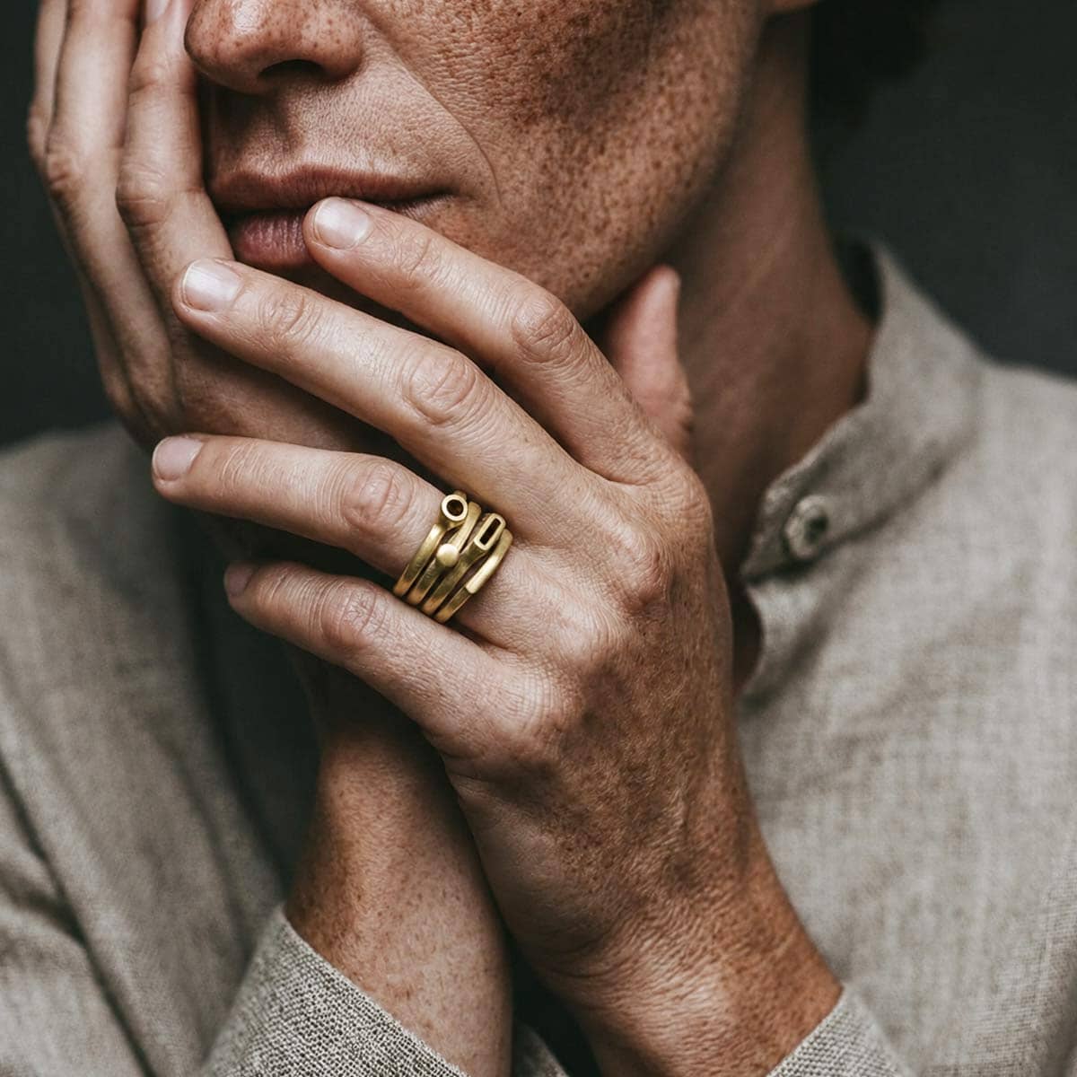 IKU ring with black polymer / טבעת איקו בשילוב פולימר שחור - studio oh design