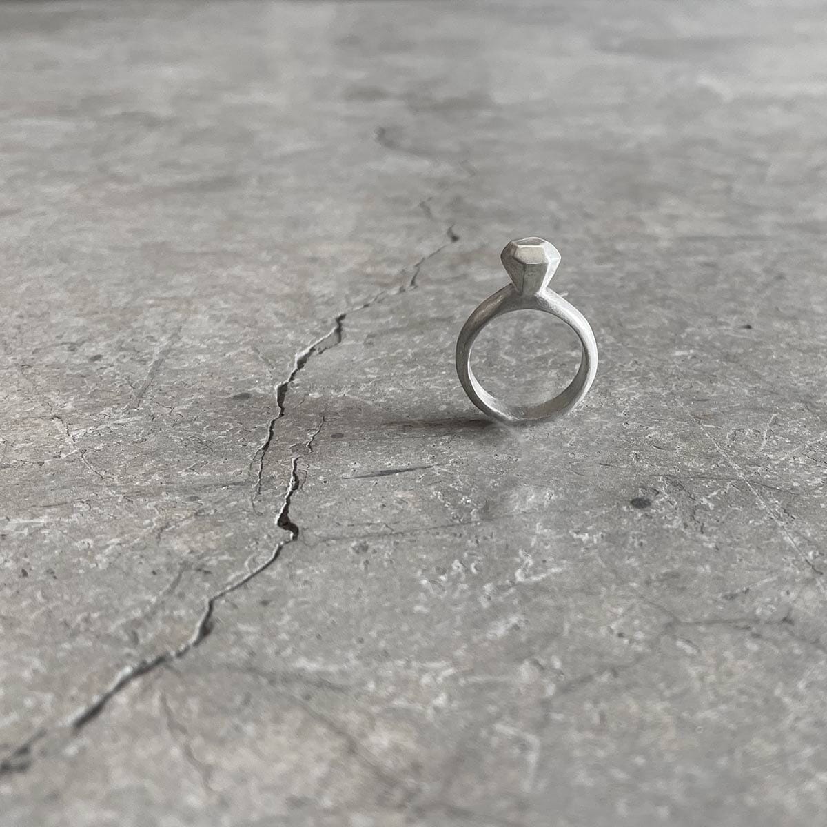 "diamond" ring / "טבעת "יהלום - studio oh design