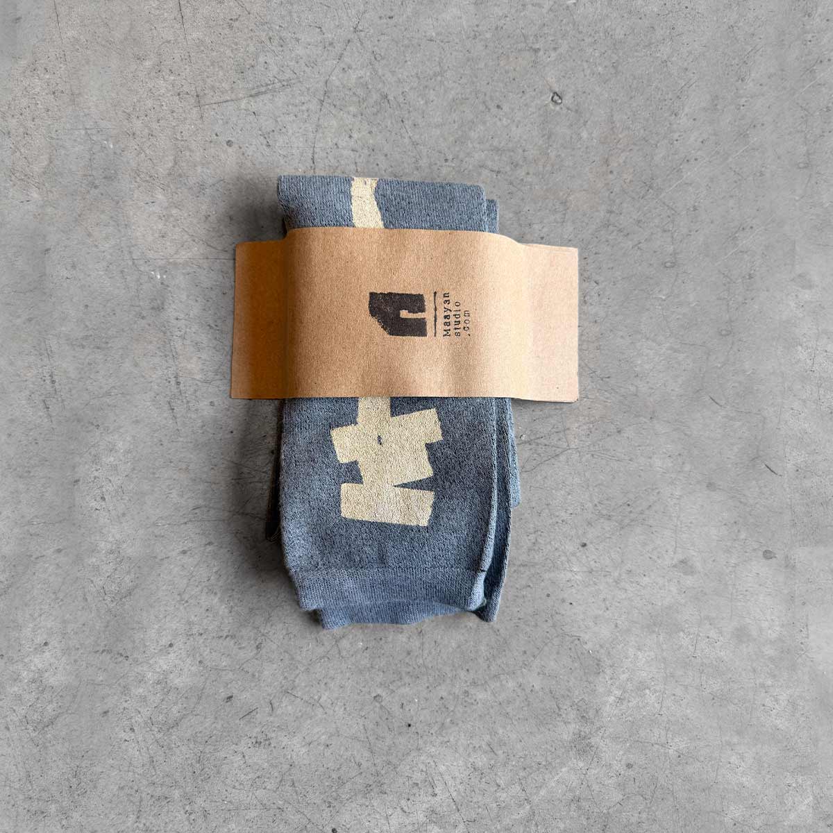 Hand Printed socks - dark gray / גרביים גבוהים בעבודת יד - אפור כהה - studio oh design