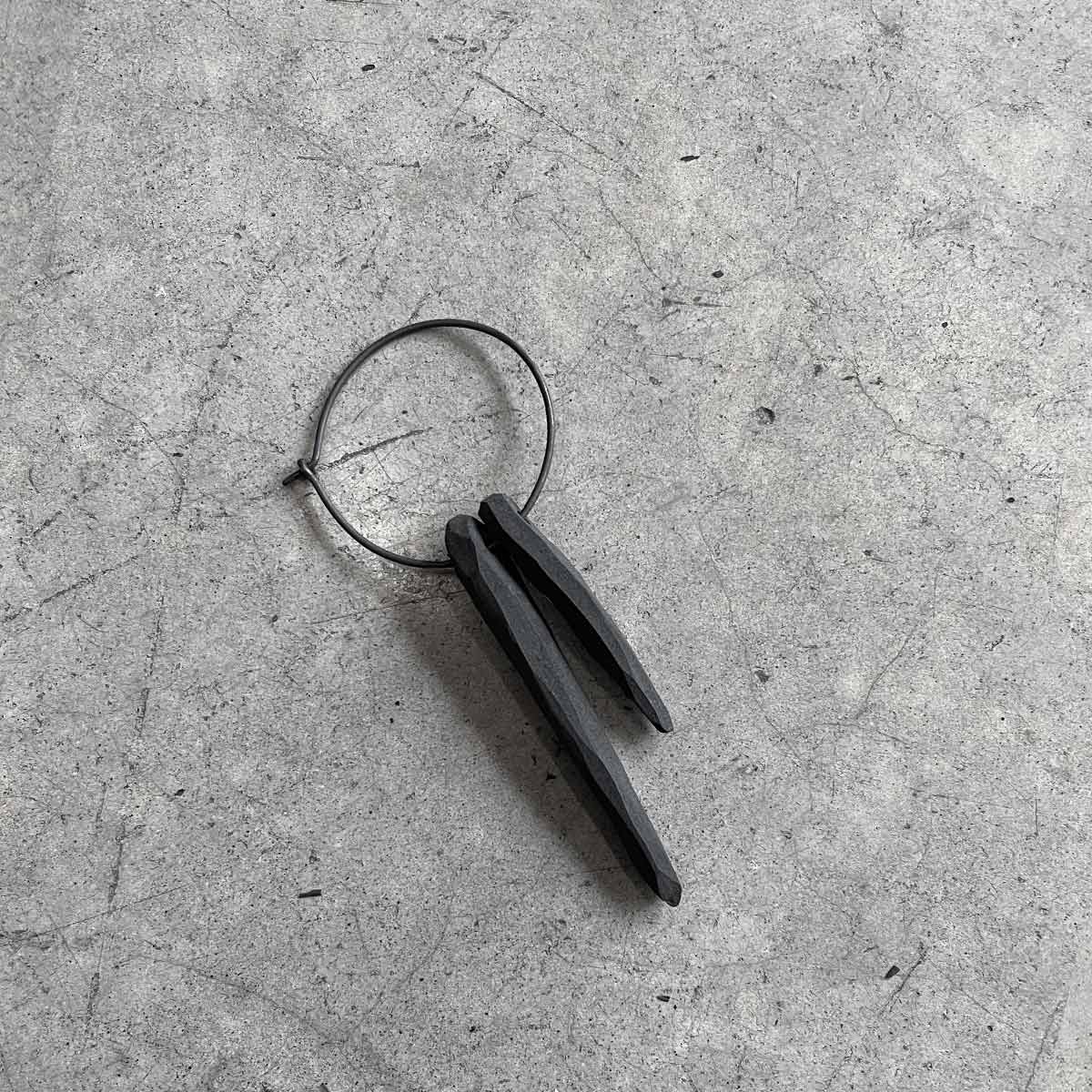 One Silver Drop gypsy Earring / עגיל ג'יפסי קוצים בודד - studio oh design