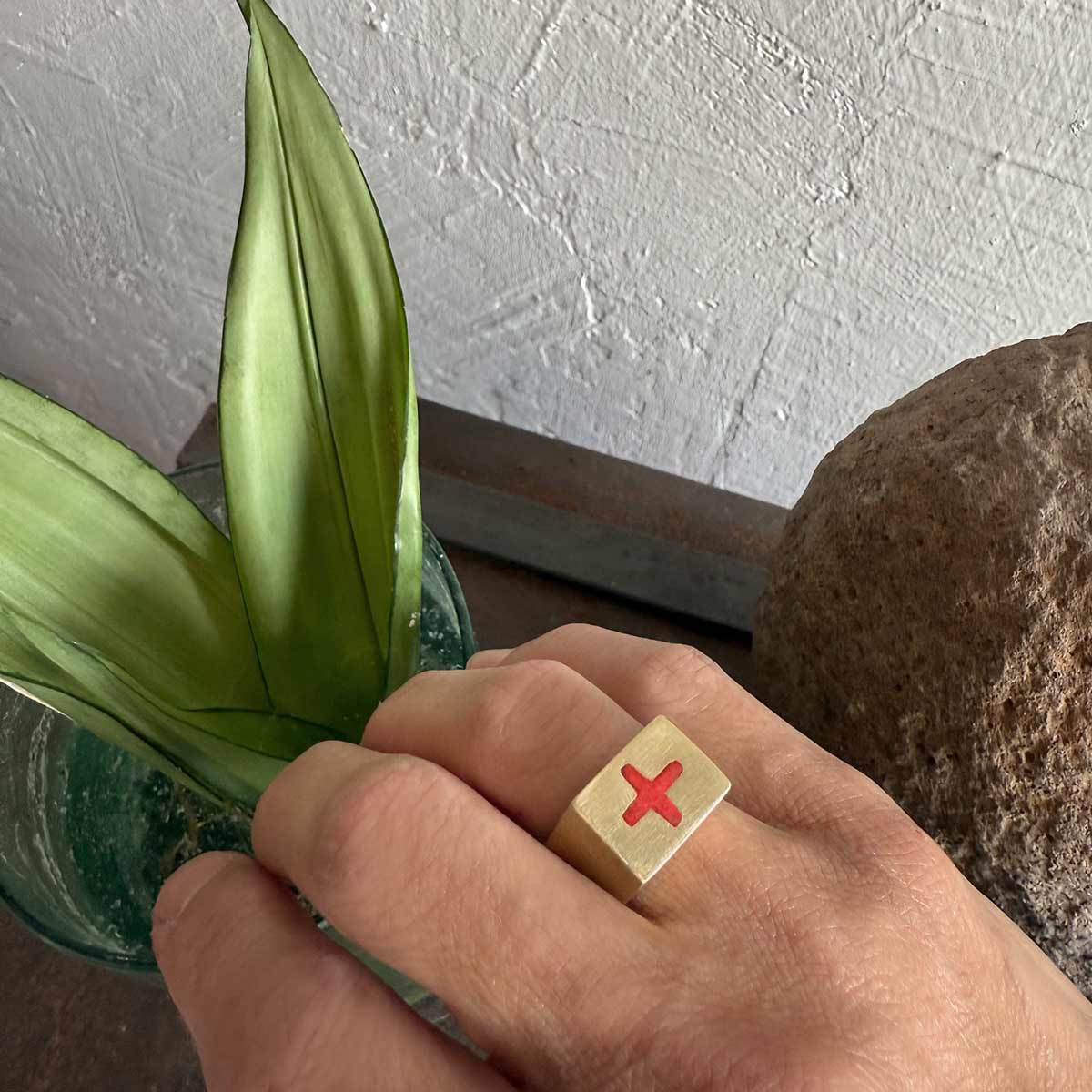 brass plus ring / טבעת פלוס בראס - studio oh design