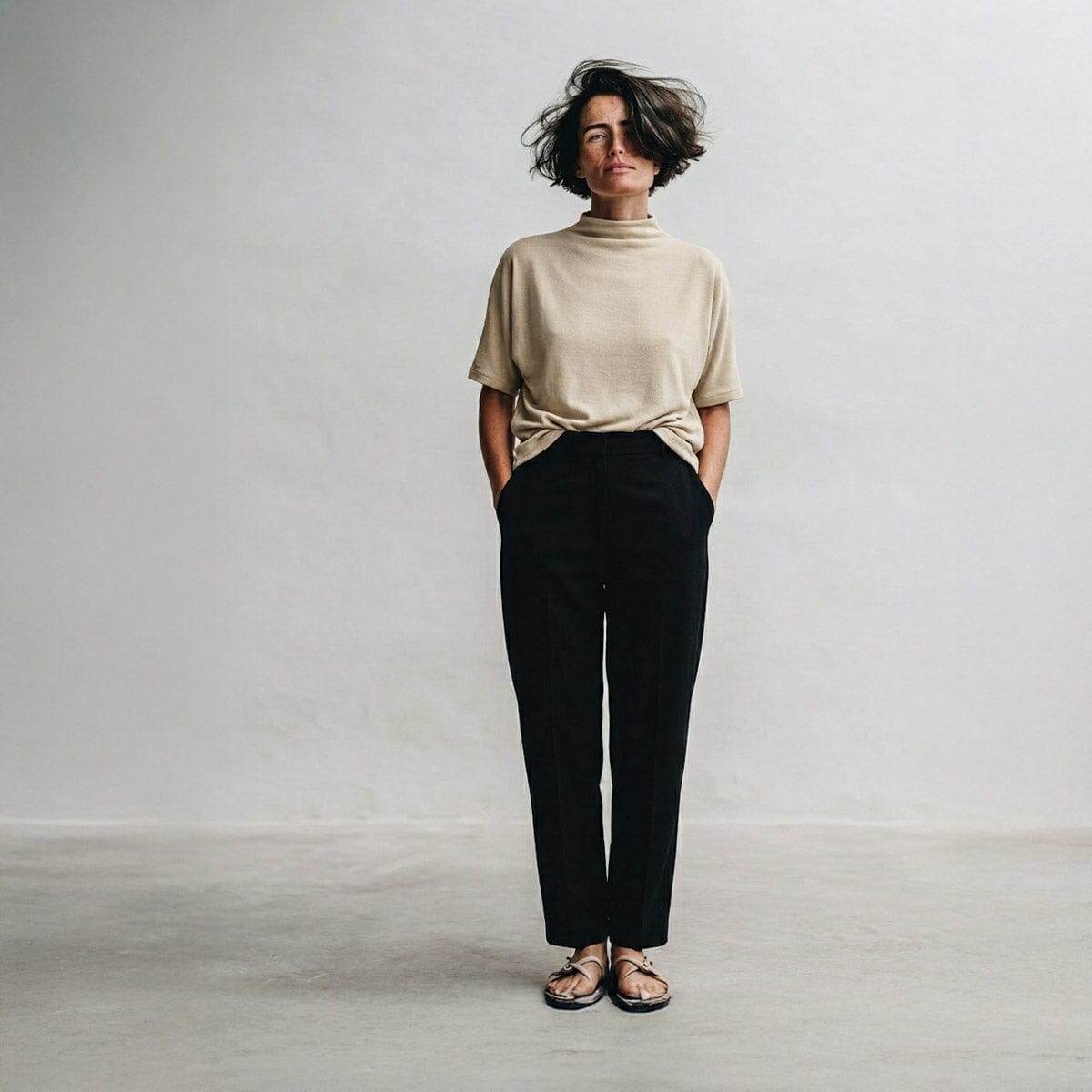 sand poly top / OS חולצת פולי חול