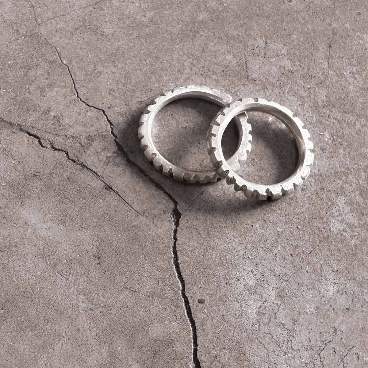 Stripes ring / טבעת פסים - studio oh design