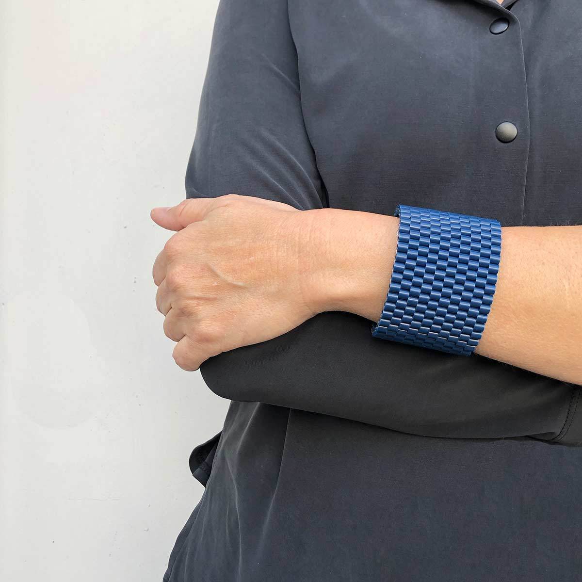 Woven cuff bracelet - צמיד חרוזים ארוג - studio oh design