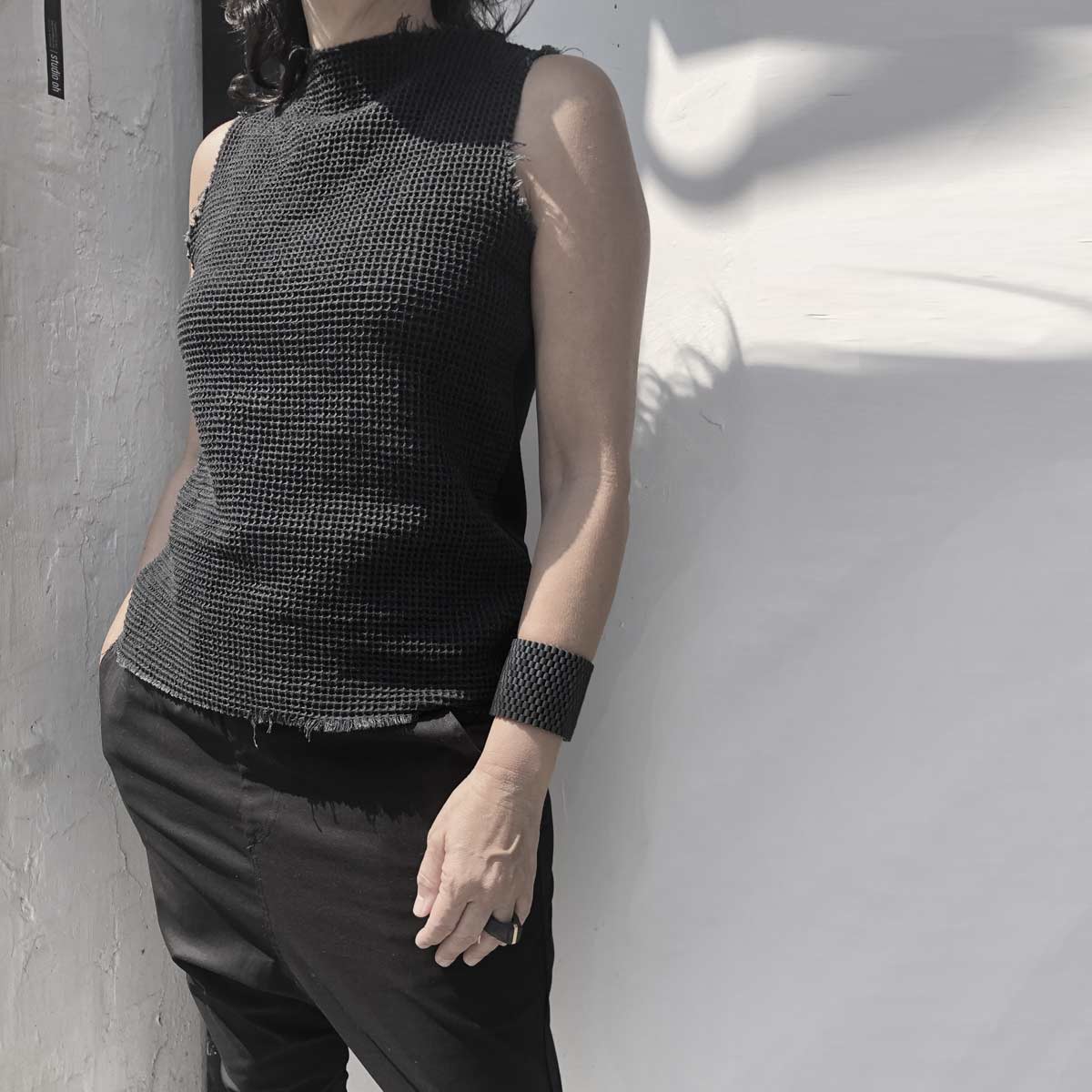 Woven cuff bracelet - צמיד חרוזים ארוג - studio oh design