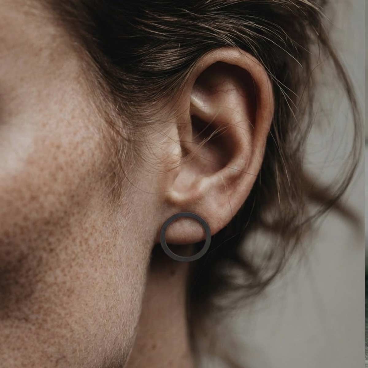 15mm Open Circle Earrings / unisex / עגילי פי קטן - יוניסקס - studio oh design