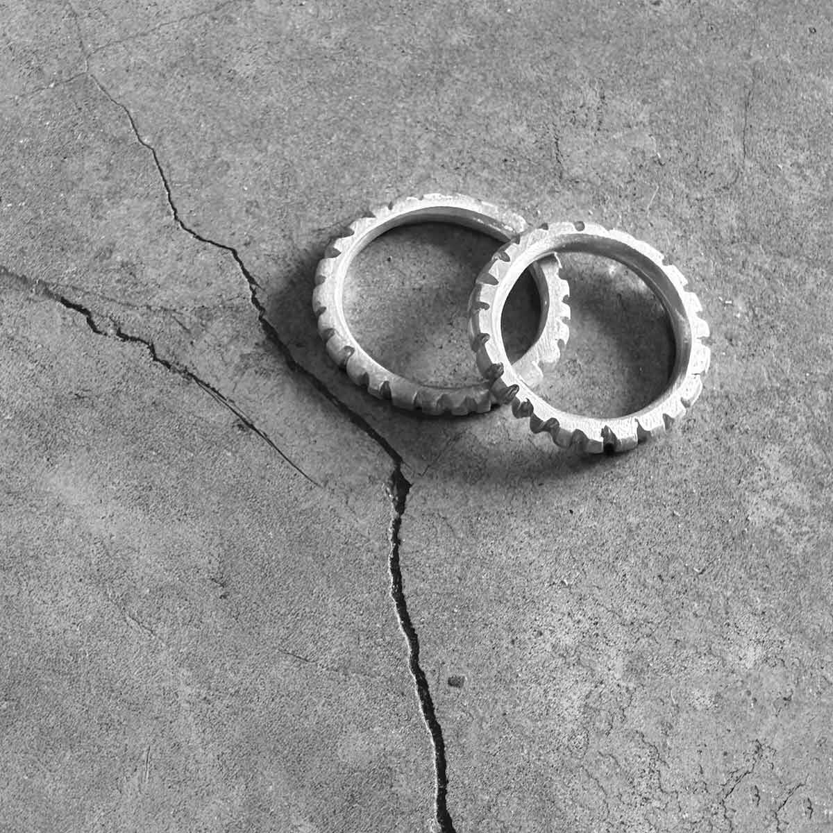 Stripes ring / טבעת פסים - studio oh design