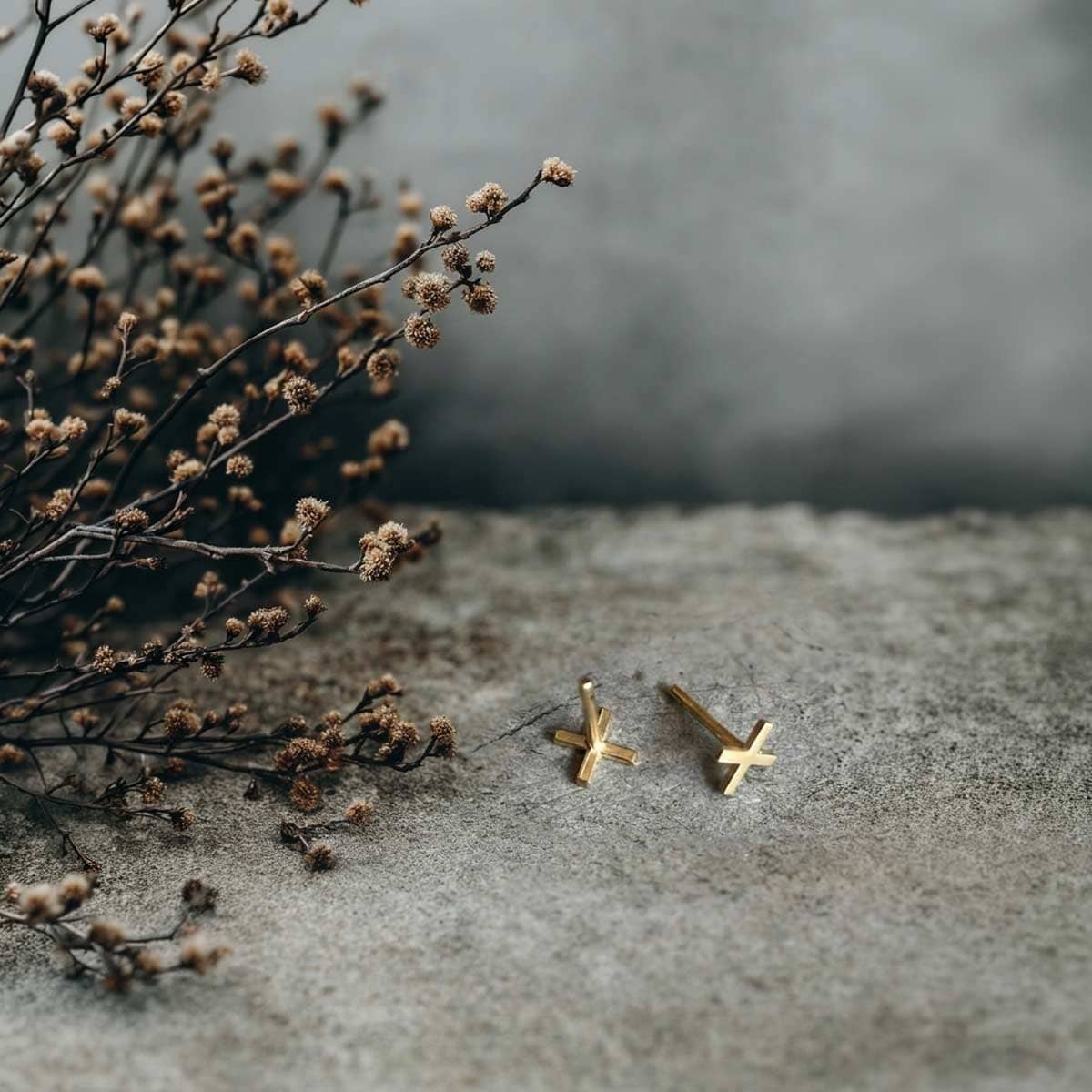 Gold plated X studs / unisex / עגילי איקס בציפוי זהב