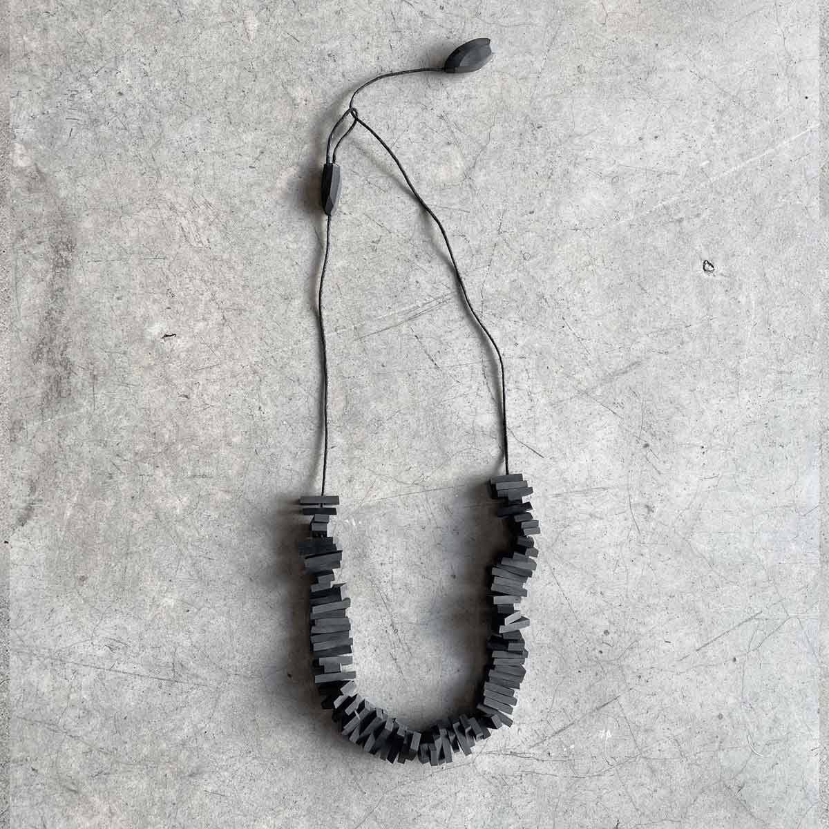 black Hectic necklace /  שרשרת הקטיק שחור - studio oh design