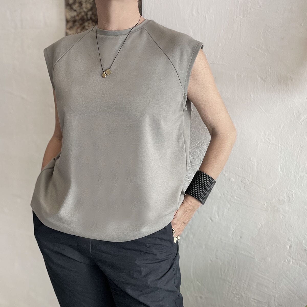 Khaki Be top /  חולצת בי חאקי - studio oh design