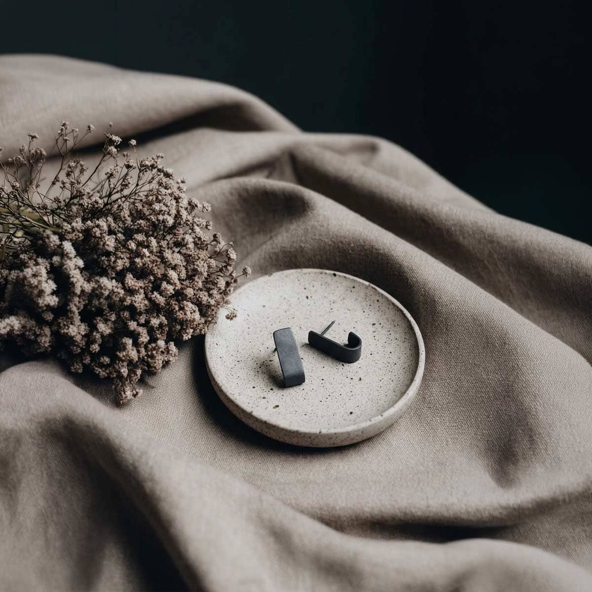 Medium wide J earrings / רחבים J עגילי - studio oh design