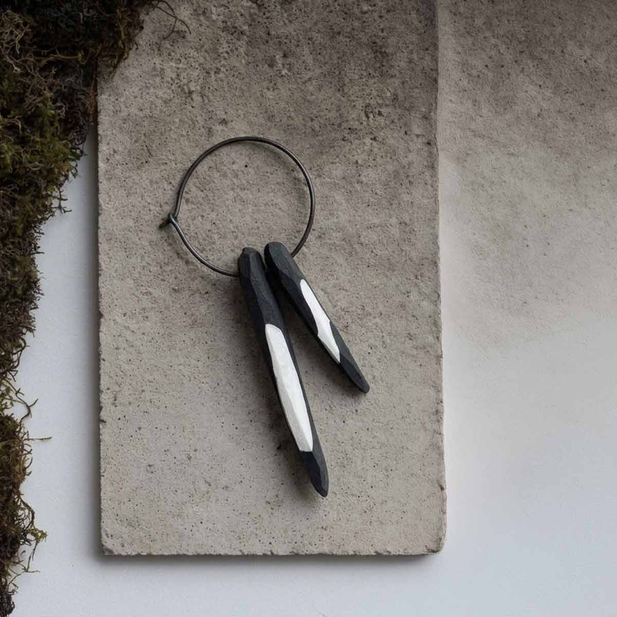 One Silver Drop gypsy Earring / עגיל ג'יפסי קוצים בודד - studio oh design