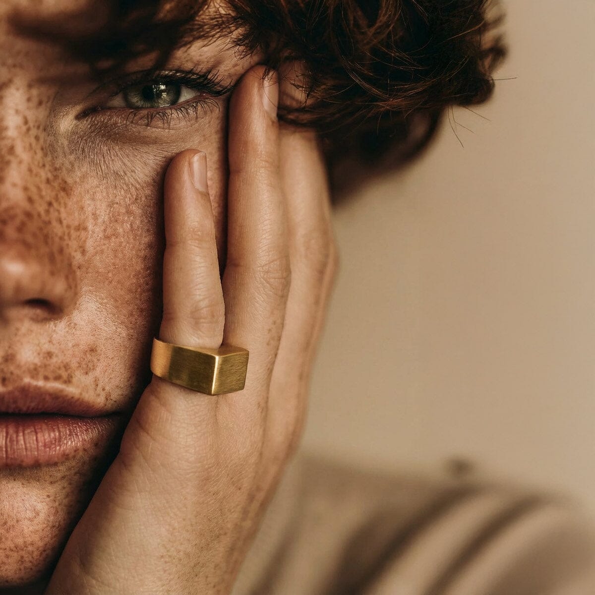 PINKY SEAL RING / טבעת חותם לזרת - studio oh design