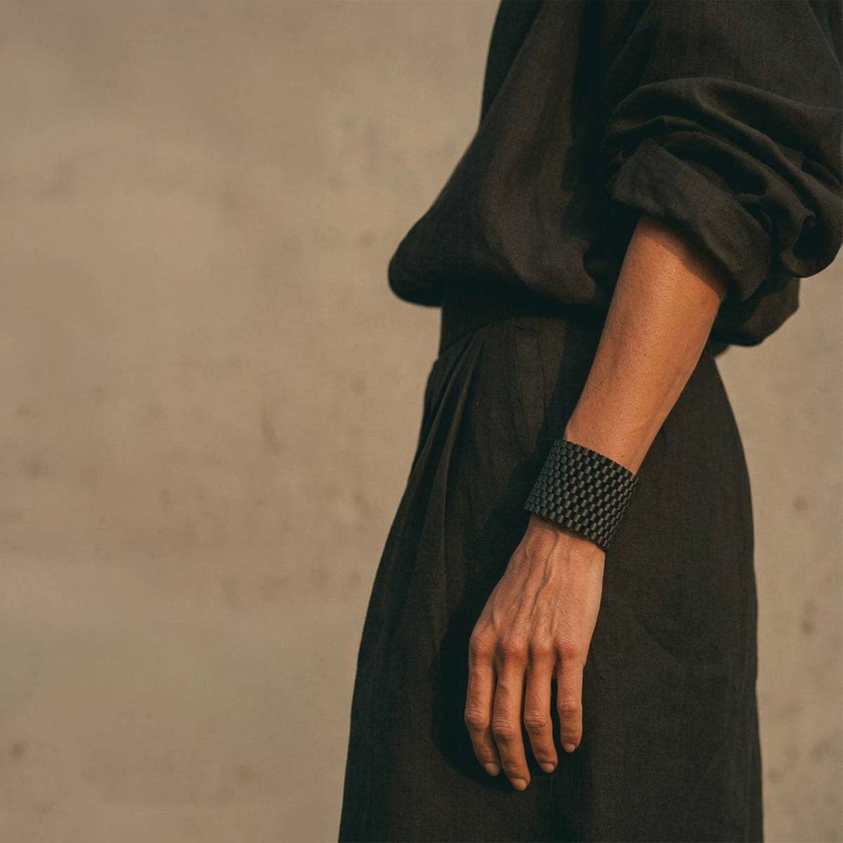 Woven cuff bracelet - צמיד חרוזים ארוג - studio oh design