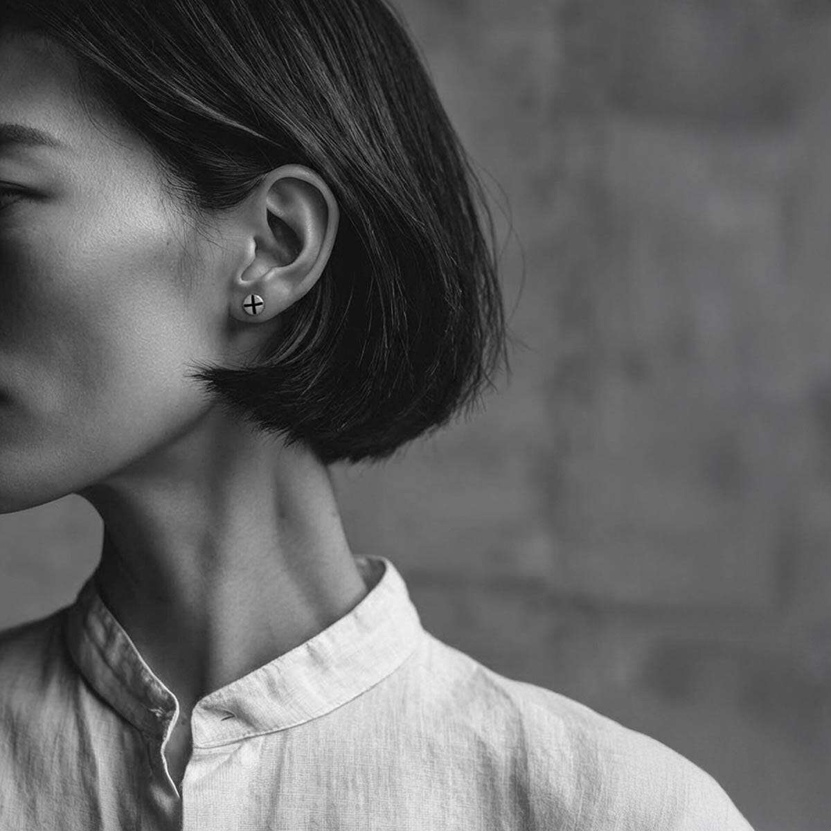 Disc X earrings /  עגילי דיסק איקס