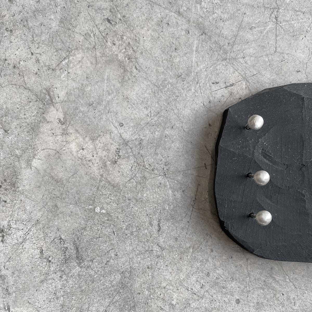 ball earrings /  עגילי כדור - studio oh design