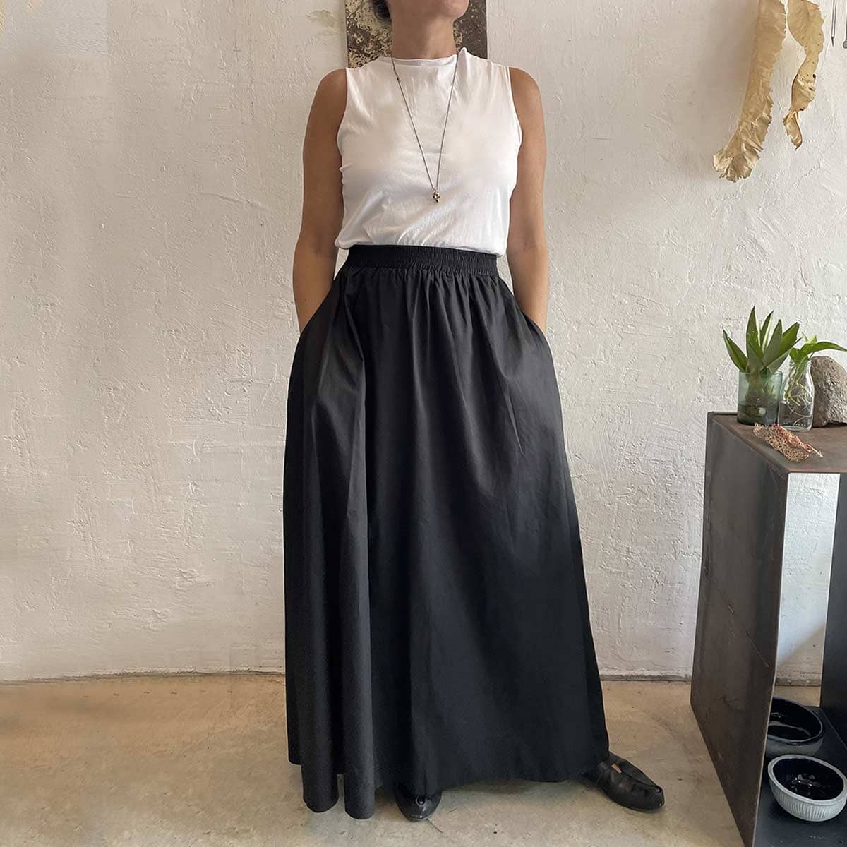 black skirt /  חצאית שחורה ארוכה - studio oh design