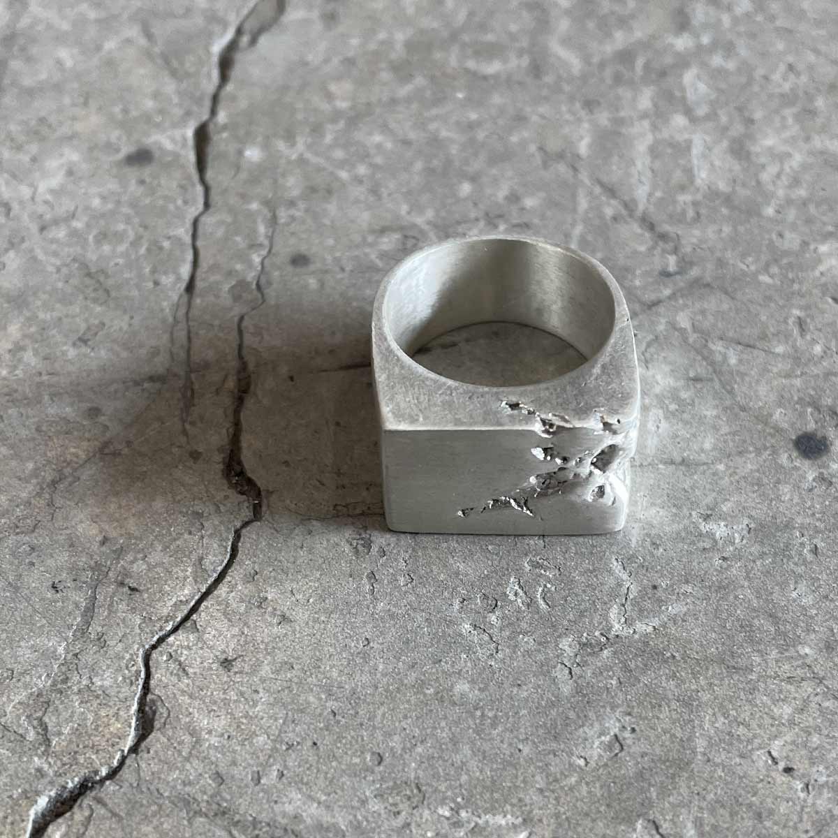 Destruction ring / טבעת דסטרקשן - studio oh design