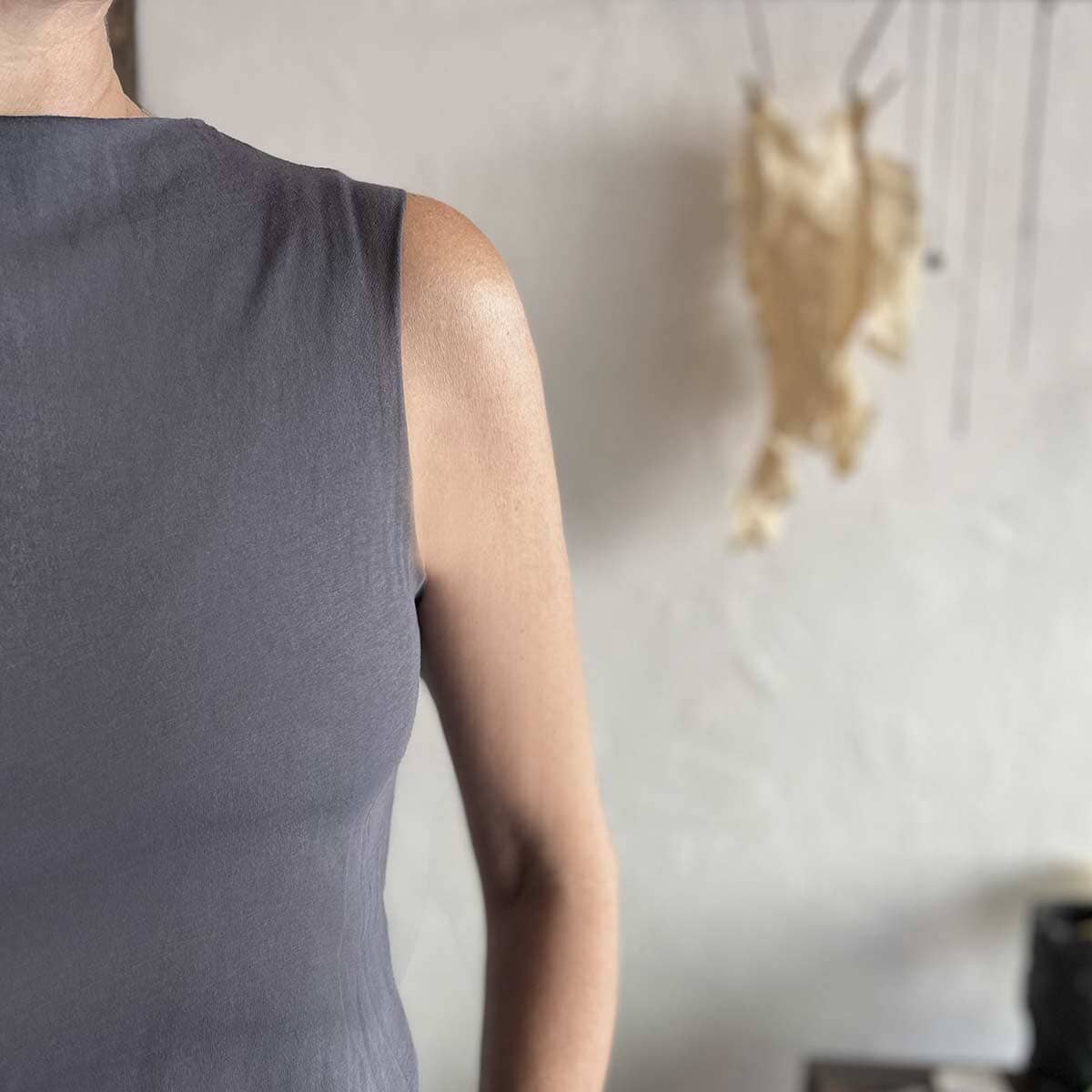 gray miti top  / חולצת מיתי אפורה - studio oh design