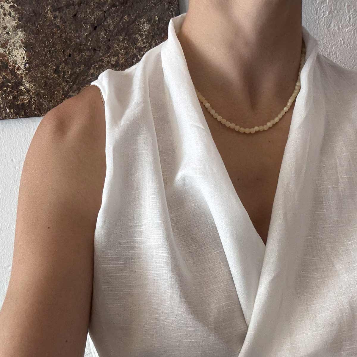 cream jade necklace / שרשרת חרוזי ג'ייד קרם - studio oh design