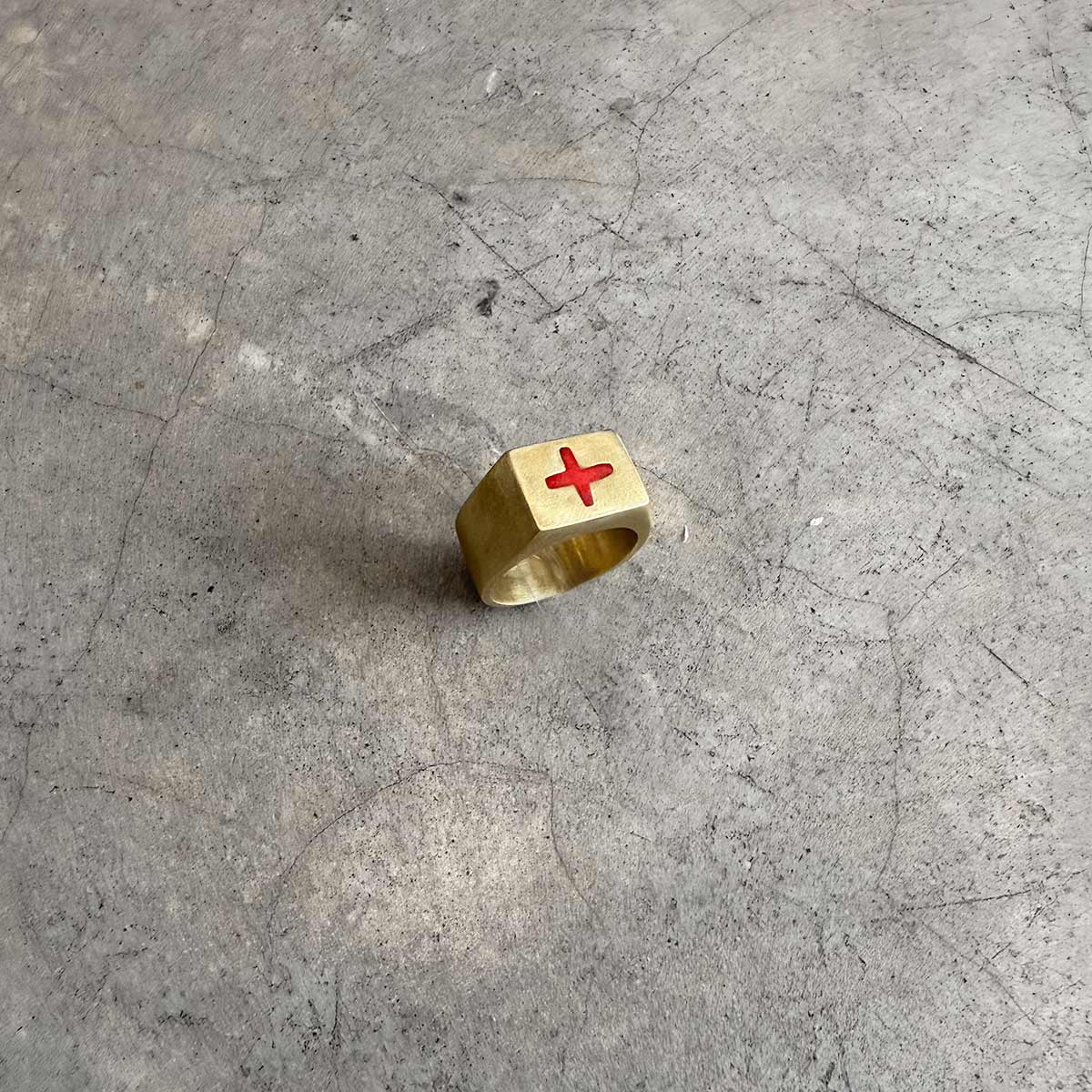 brass plus ring / טבעת פלוס בראס - studio oh design