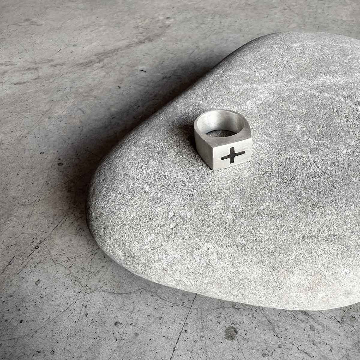 silver plus ring / טבעת פלוס כסף - studio oh design