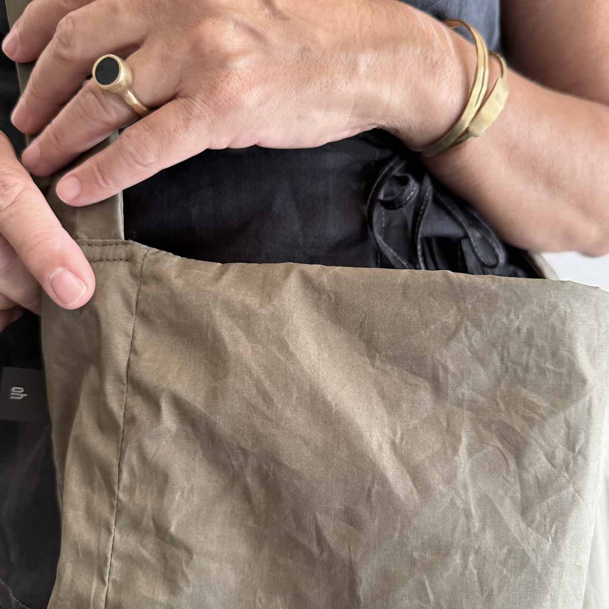 green side bag / תיק צד ירוק צבאי - studio oh design