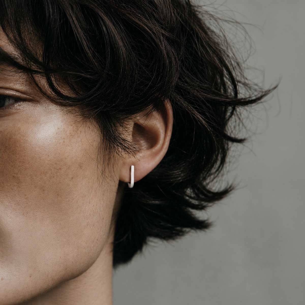 small narrow J earrings / צרים קטנים J עגילי - studio oh design
