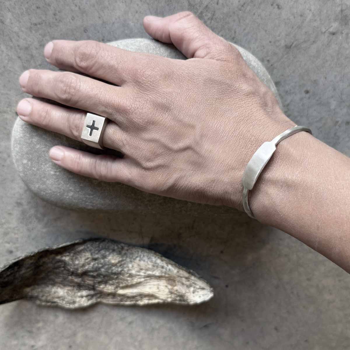 tag bracelet - צמיד תג - studio oh design