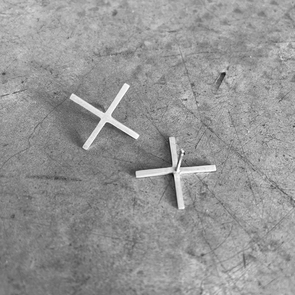 large X earrings / עגילי איקס גדול - studio oh design