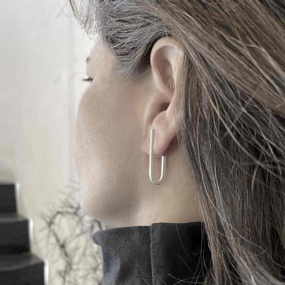 large narrow J earrings /  צרים גדולים J עגילי - studio oh design