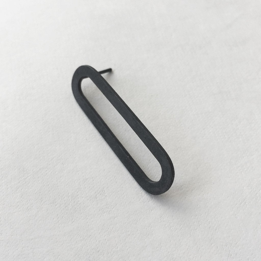 Big Flat O silver earring / O - עגיל בודד גדול - studio oh design
