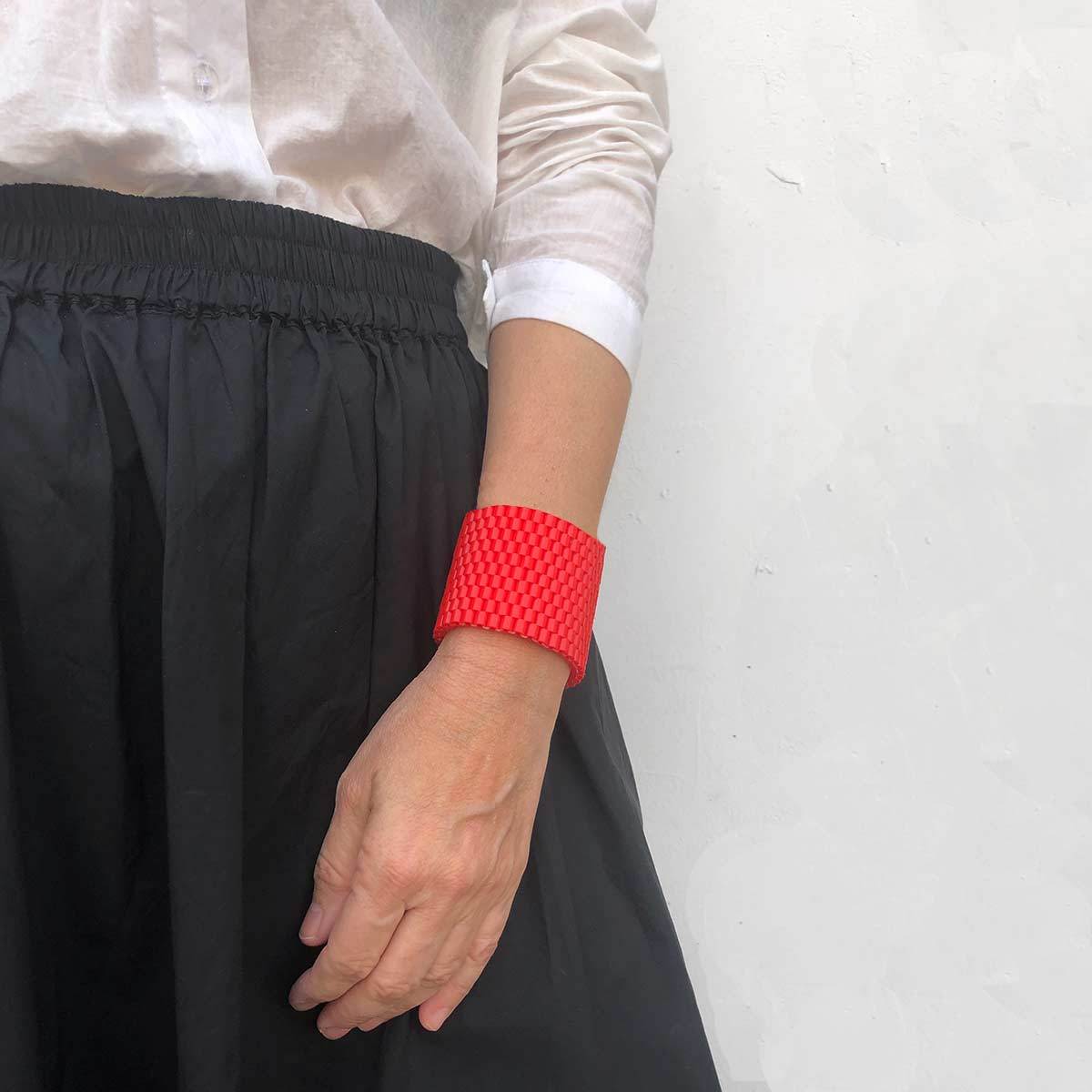 Woven cuff bracelet - צמיד חרוזים ארוג - studio oh design