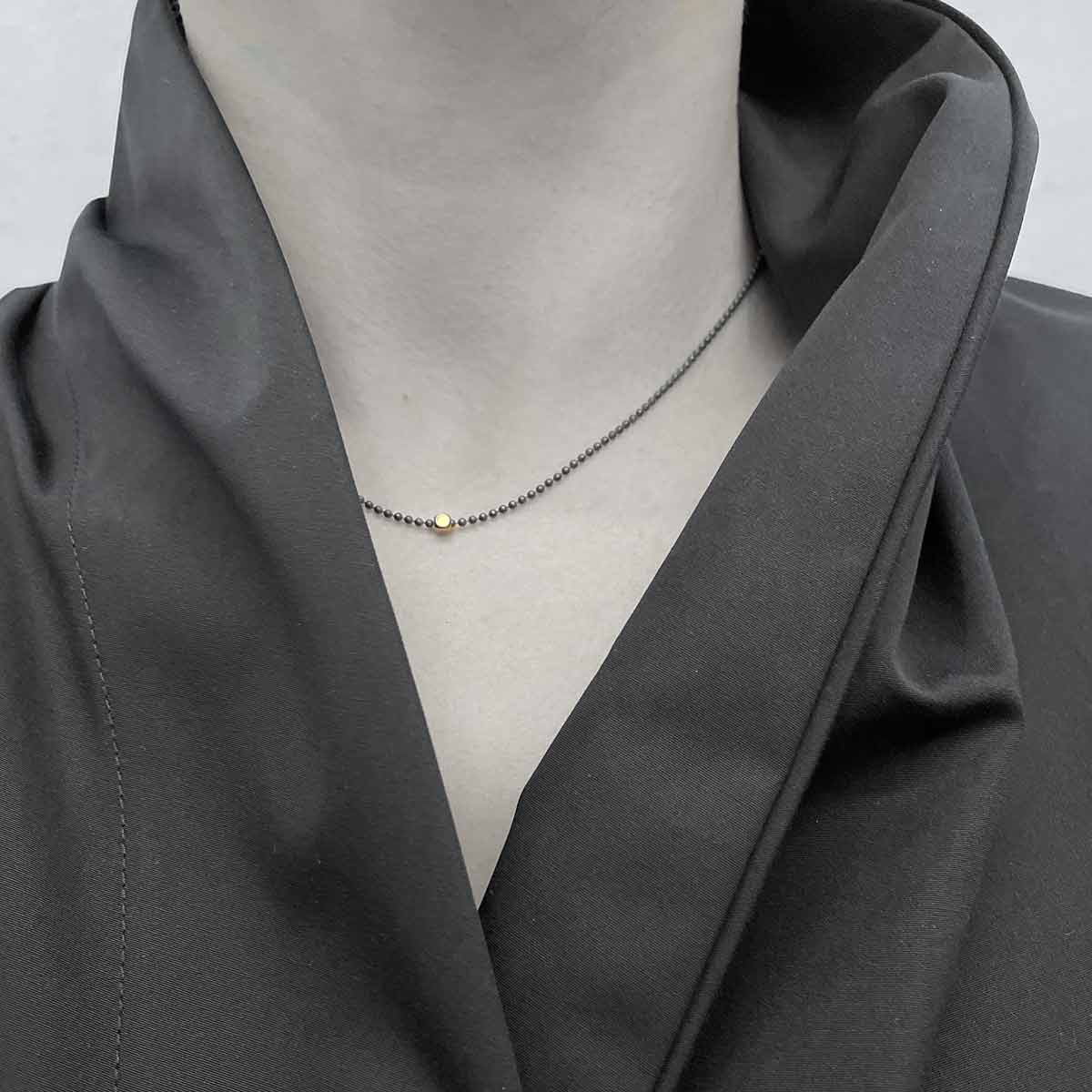 Gold bead necklace / שרשרת חרוז ציפוי זהב - studio oh design