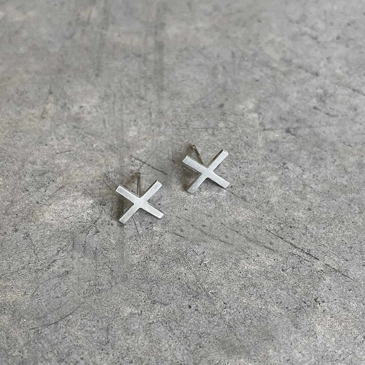 Medium X earrings / עגילי איקס בינוני - studio oh design