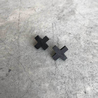 15 mm polymer X studs / unisex / עגילי איקס פולימר קטנים - studio oh design