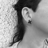 15 mm polymer X studs / unisex / עגילי איקס פולימר קטנים - studio oh design