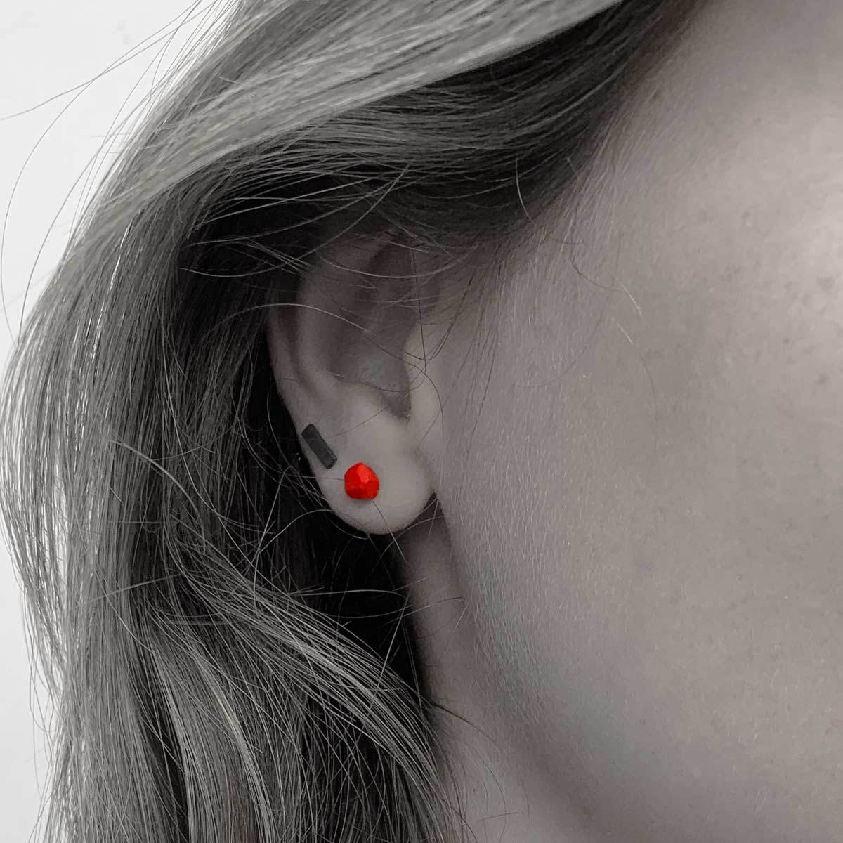 RED polymer gem stud earrings / עגילי פולימר אדומים - studio oh design