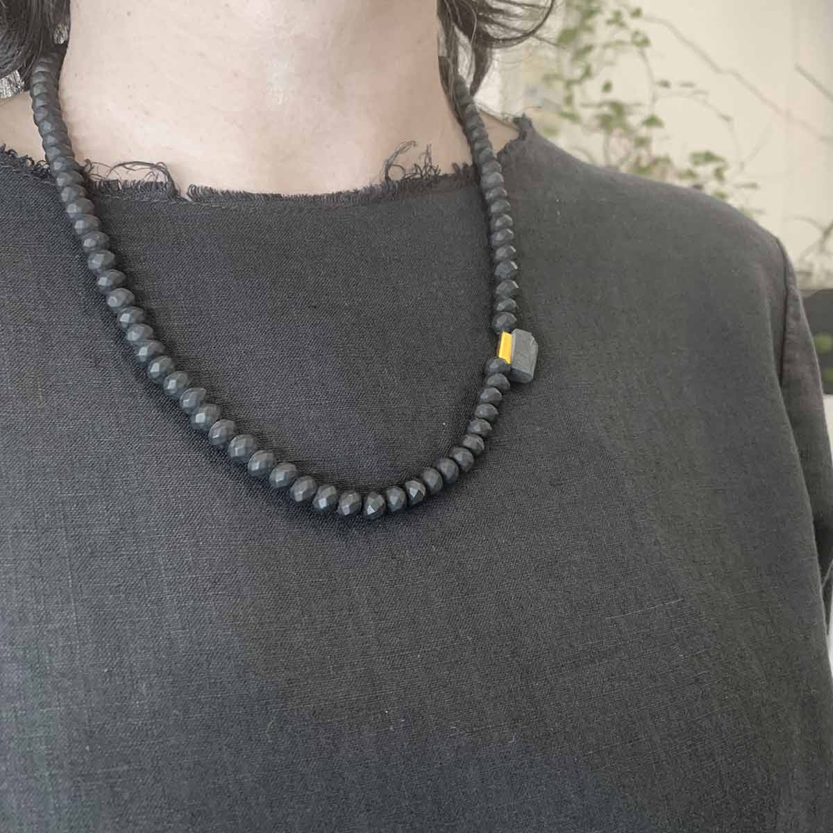 Large crystal beads necklace / שרשרת חרוזי קריסטל גדולים - studio oh design